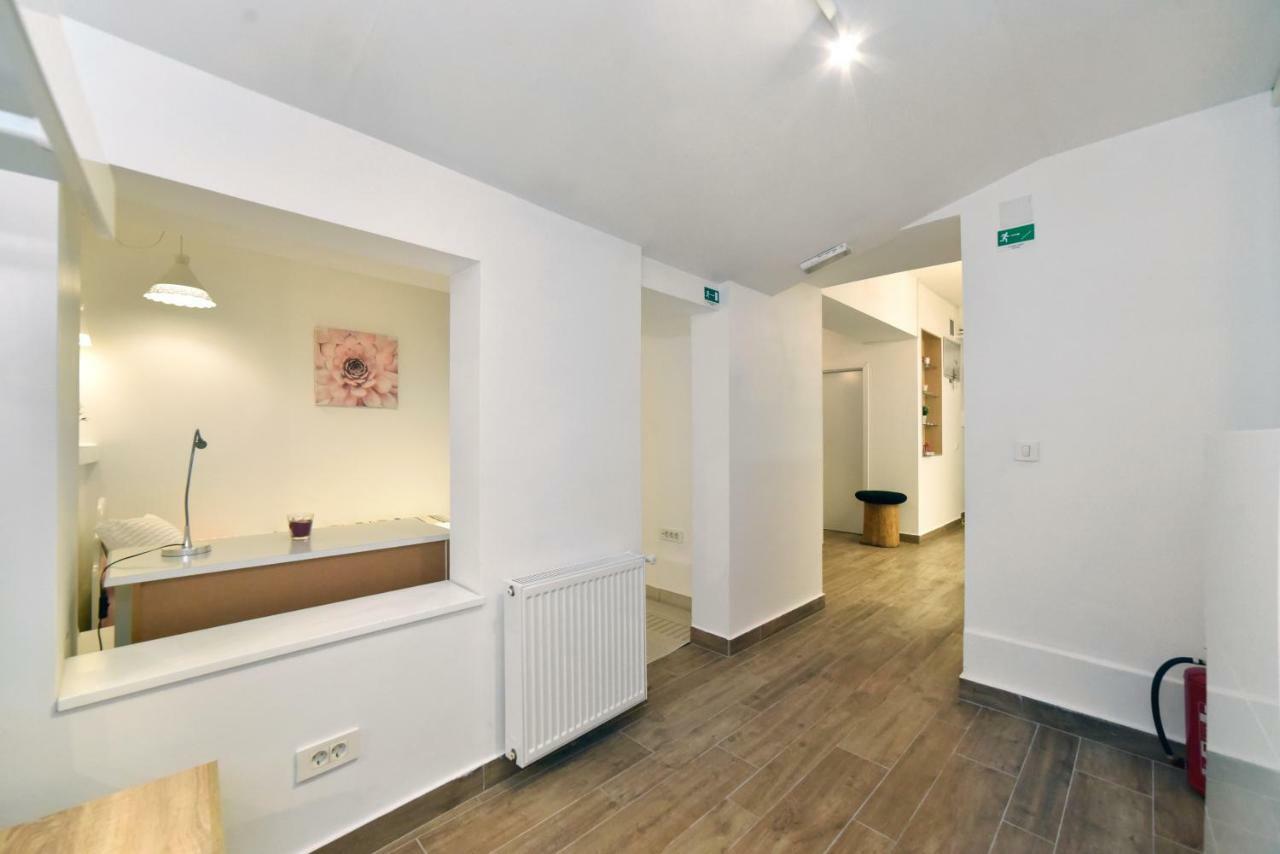Ban Jelacic Apartment
